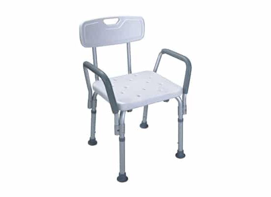 Silla de ducha con brazos y respaldo