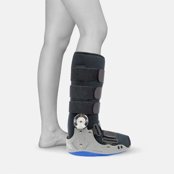Bota Walker Alta con Articulación