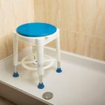 Banqueta de baño con asiento giratorio 2